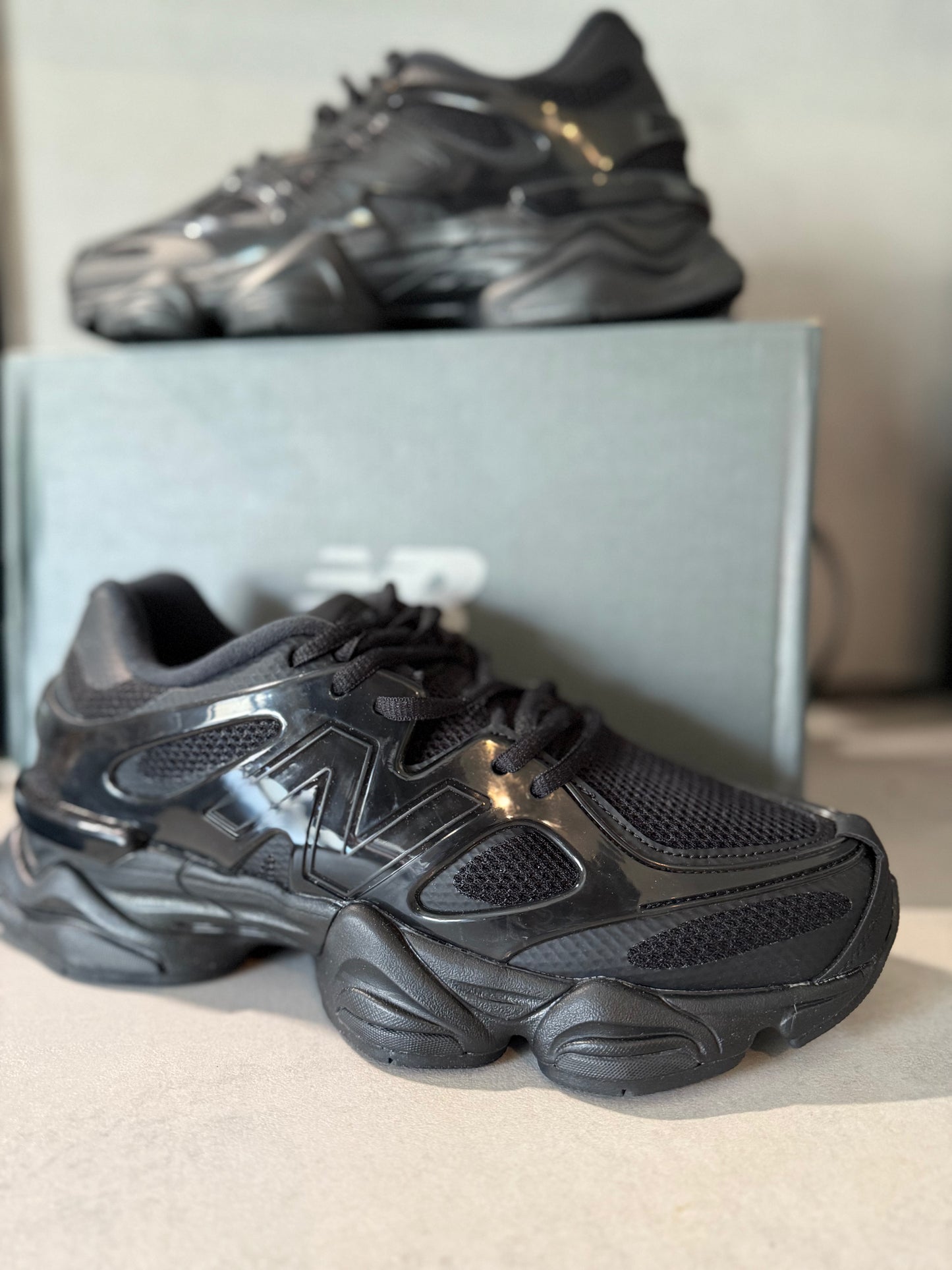 New balance 9060 full black