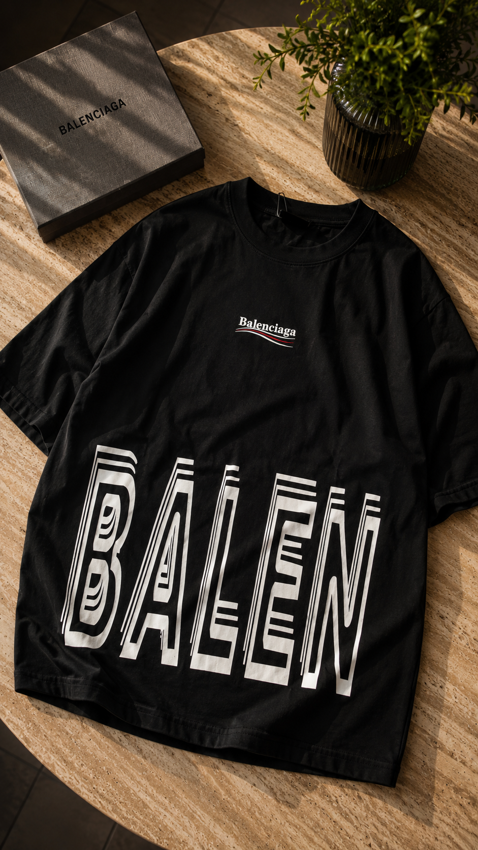 Balenciaga – T-shirt noir Print BALEN Oversize (Copie)