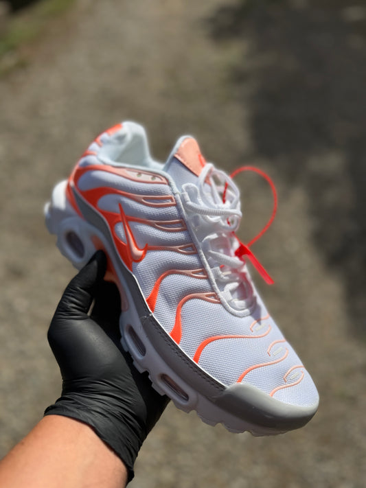 Tn blanche et orange